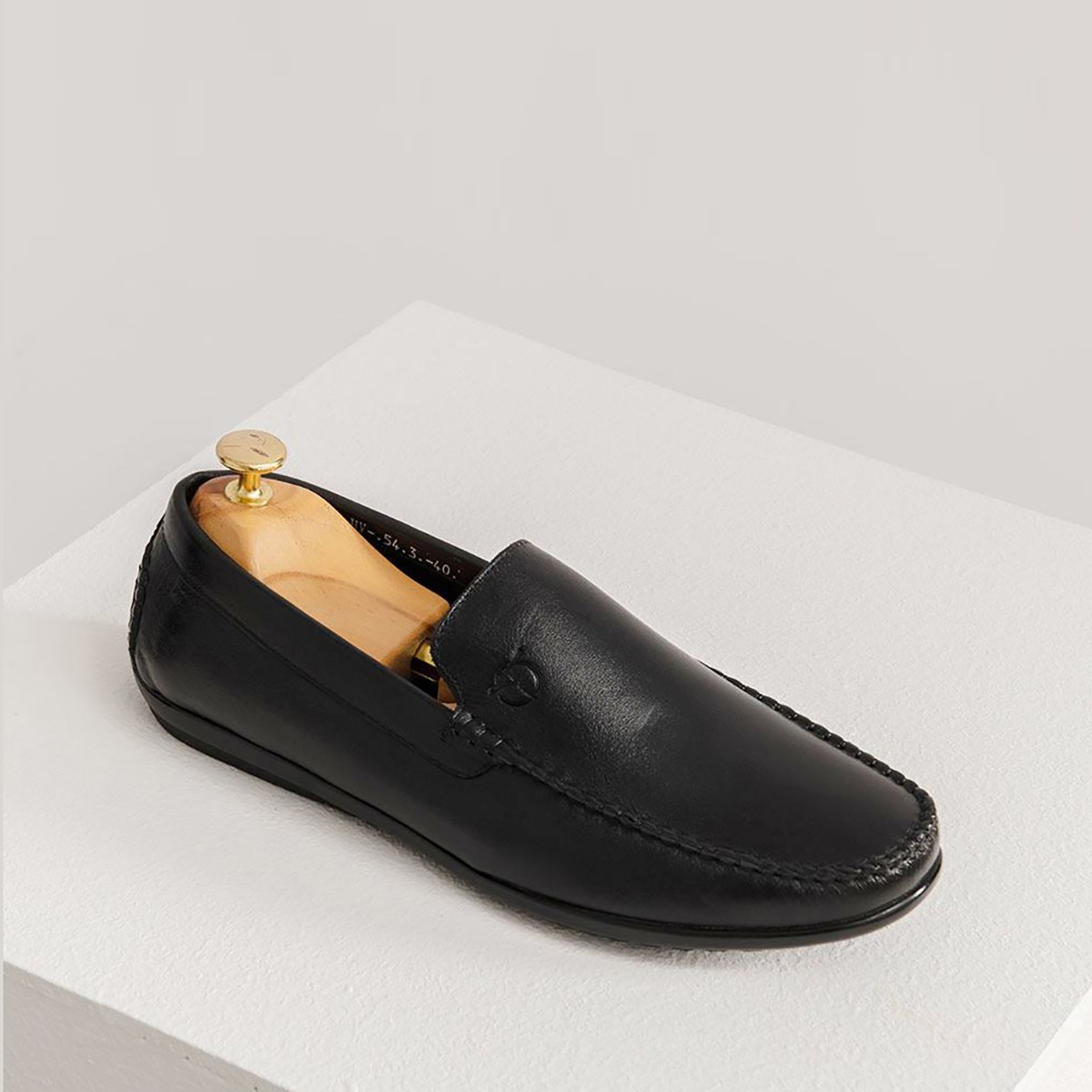 Giày lười nam màu đen basic GNTA54.3-D