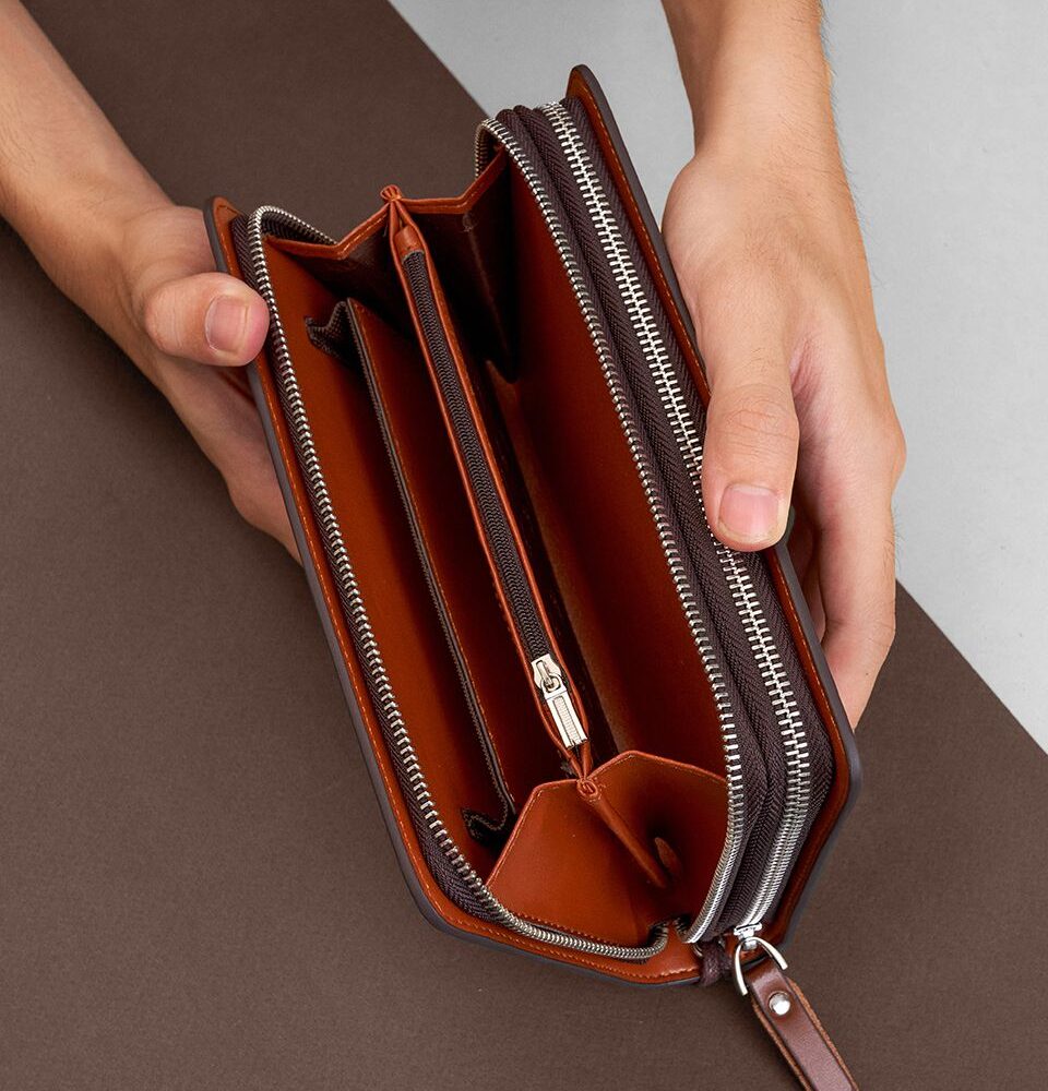 clutch nam màu nâu VCTTASZB19-N ảnh 4