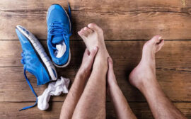 15 Cách khắc phục đi giày bị đau ngón chân hiệu quả, dễ làm
