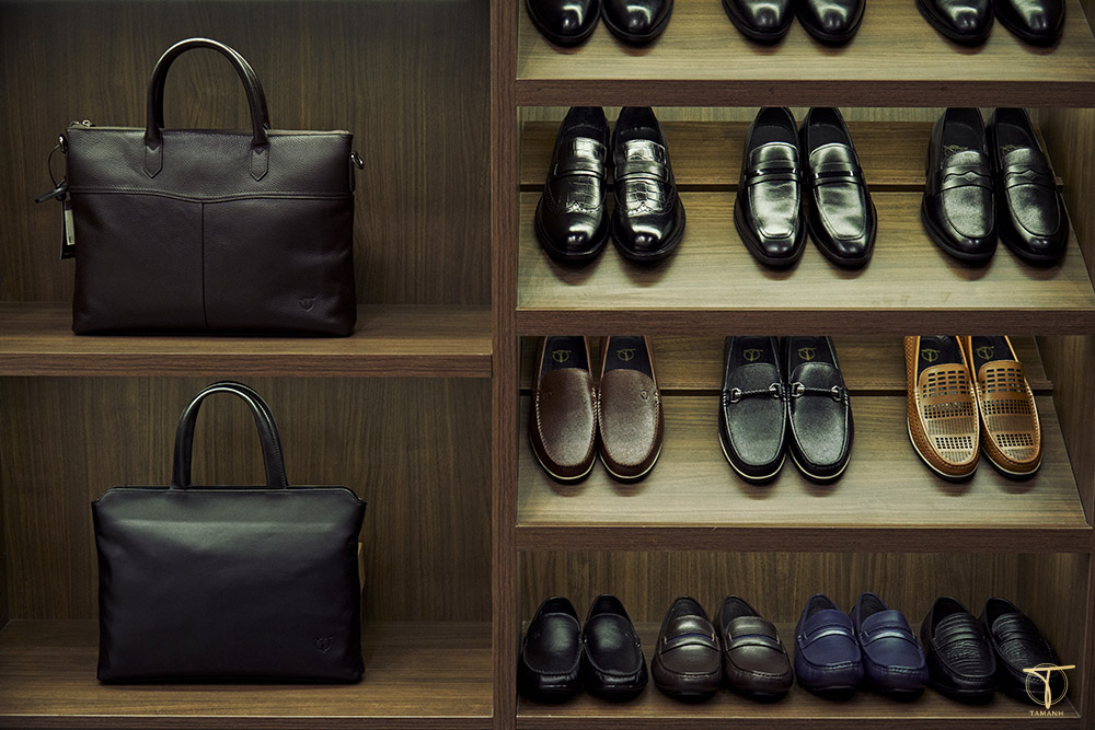 Bảo quản để giày da lâu bị bạc màu