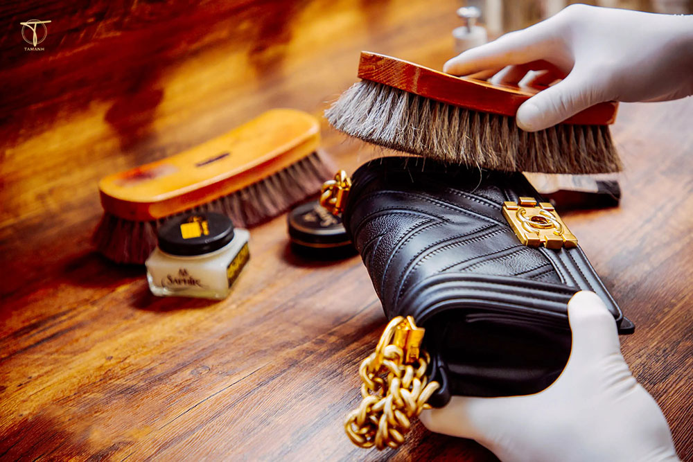 9+ Cách phục hồi túi da cũ về tình trạng ban đầu gần như mới 5 Cách phục hồi túi da cũ 7