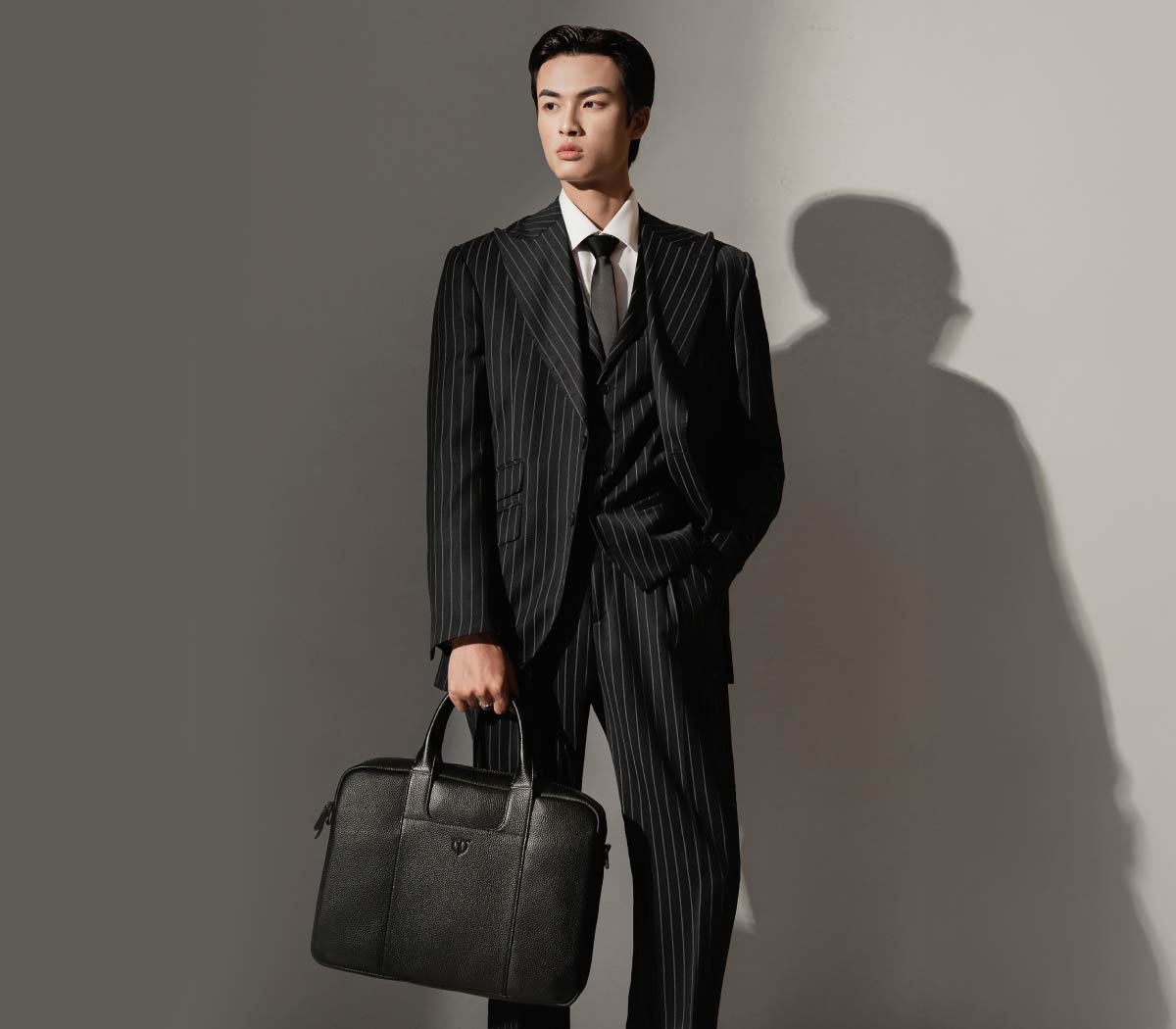 Cách phối đồ công sở nam để gây ấn tượng với đồng nghiệp