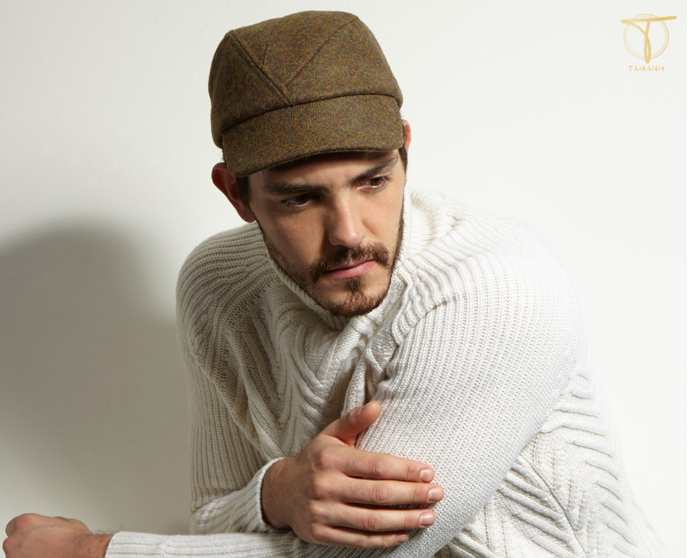 Phối Mũ len “tone-sur-tone” với đồ len